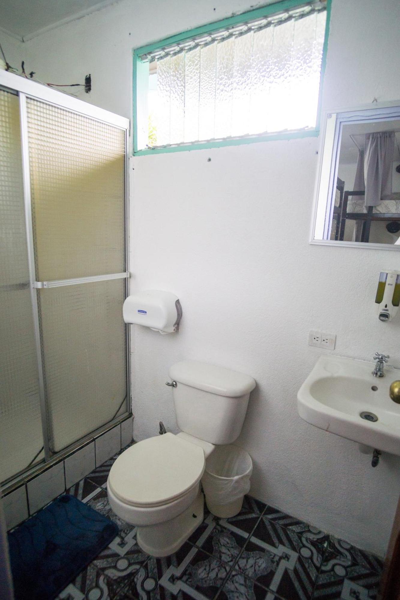 Pura Vibra Hostel La Fortuna Habitación foto
